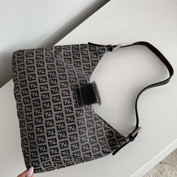 SOLD!! Fendi vintage Zucchino shoulder bag - Picture 9 of 16